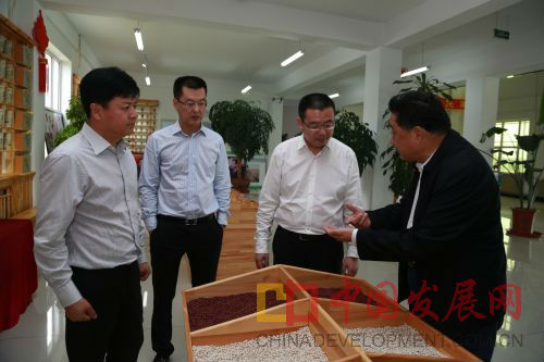 兴村网:致力打造农村版的阿里巴巴.jpg 兴村网:致力打造农村版的阿里巴巴.jpg