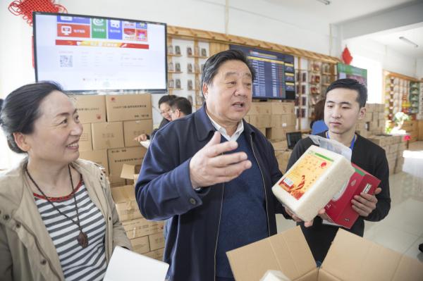 只要活一天就要干好一天.jpg 只要活一天就要干好一天.jpg